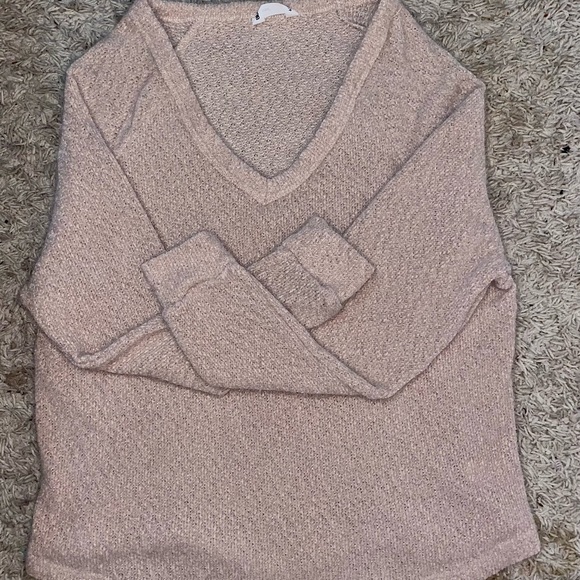Light pink/tan long sleeve - Picture 2 of 3